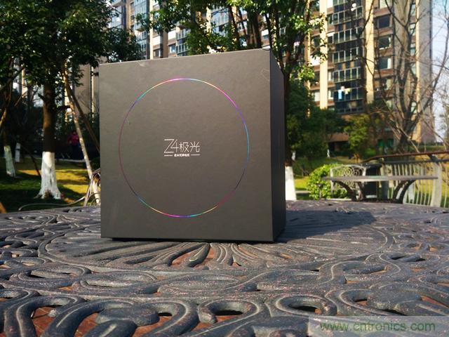 無(wú)屏電視時(shí)代已然來(lái)臨，客廳你做好準(zhǔn)備了嗎？