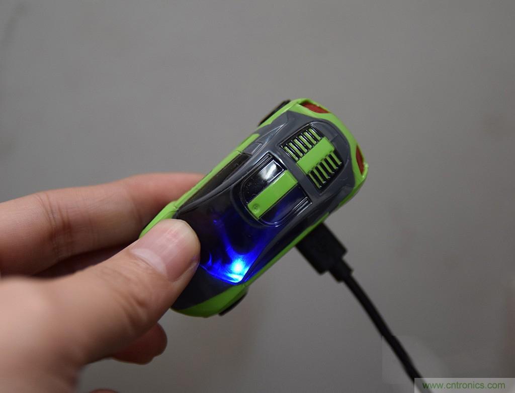 虛擬與現(xiàn)實相結(jié)合的飛車游戲，讓你體驗速度與激情的碰撞！