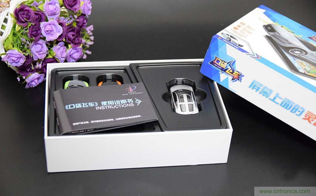 虛擬與現(xiàn)實相結(jié)合的飛車游戲，讓你體驗速度與激情的碰撞！