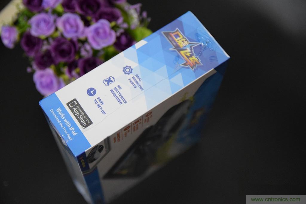 虛擬與現(xiàn)實相結(jié)合的飛車游戲，讓你體驗速度與激情的碰撞！