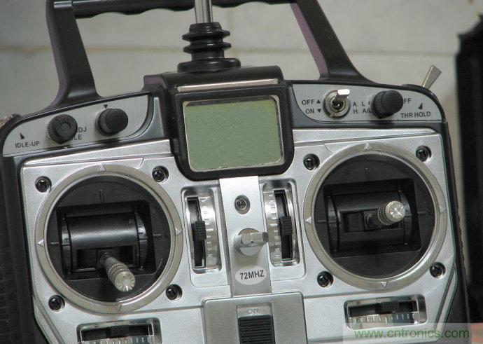 無人機 DIY 制作全過程，酷得不要不要的！