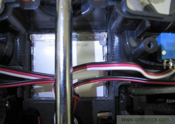 無人機 DIY 制作全過程，酷得不要不要的！