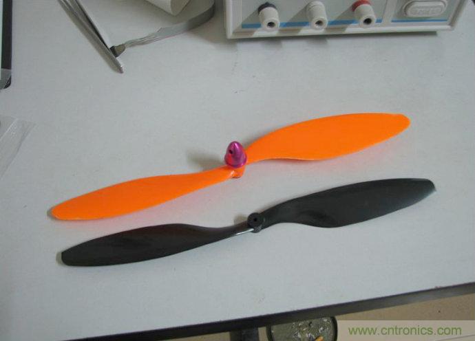 無人機 DIY 制作全過程，酷得不要不要的！