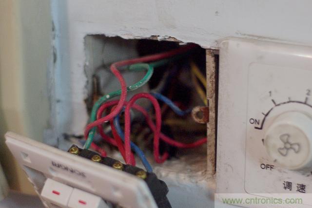 星球大戰(zhàn)原力釋放，無線控制易如反掌