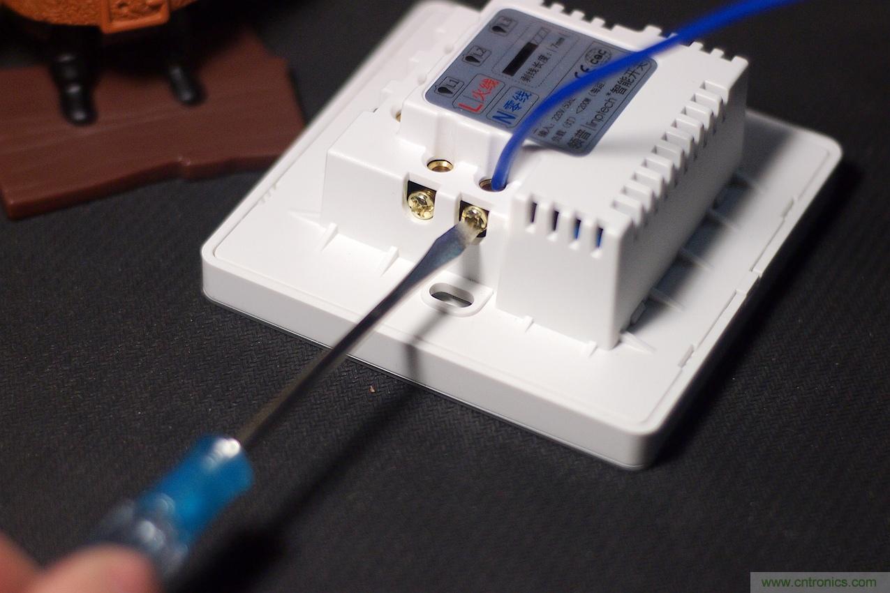 星球大戰(zhàn)原力釋放，無線控制易如反掌