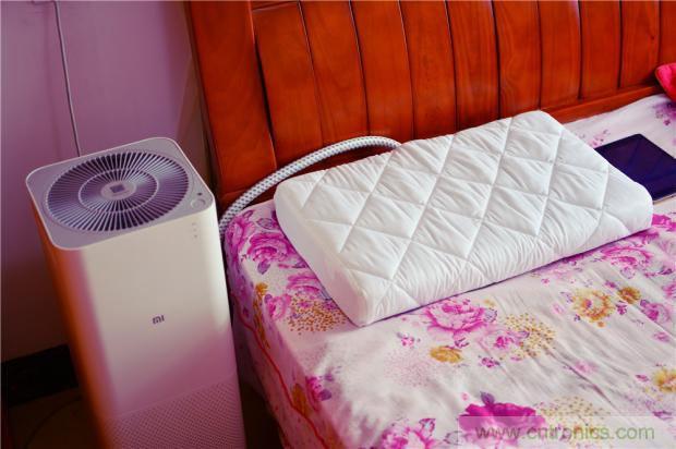 這個枕頭不僅能挽救睡眠還能挽救婚姻！