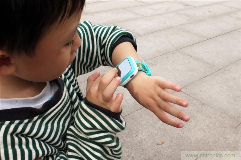 別讓《失孤》重演，360兒童手表幫你定住家中小頑童！