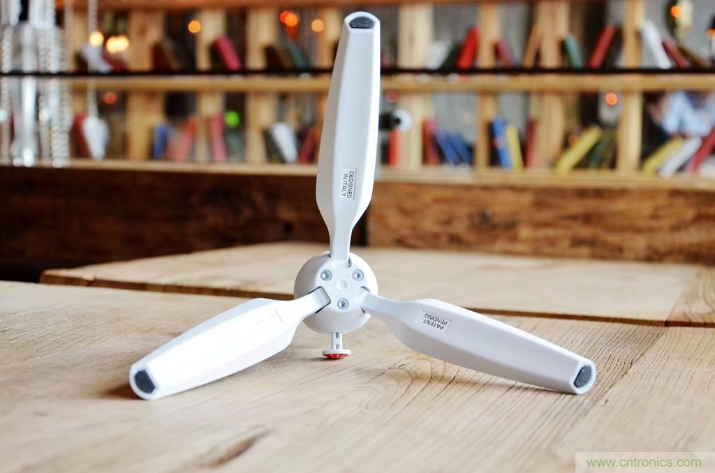 逼格滿滿的相機(jī)便攜三腳架，三足鼎立才安全