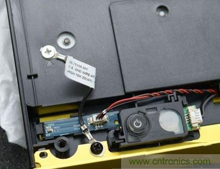 小米電視震撼拆解:內(nèi)部芯片電路設計構(gòu)造曝光