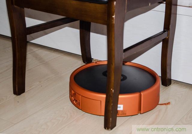 智能導航掃地機器人，以內(nèi)更靠譜！