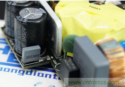 69元小米4口USB充電器詳細拆解，看完你也能DIY一個