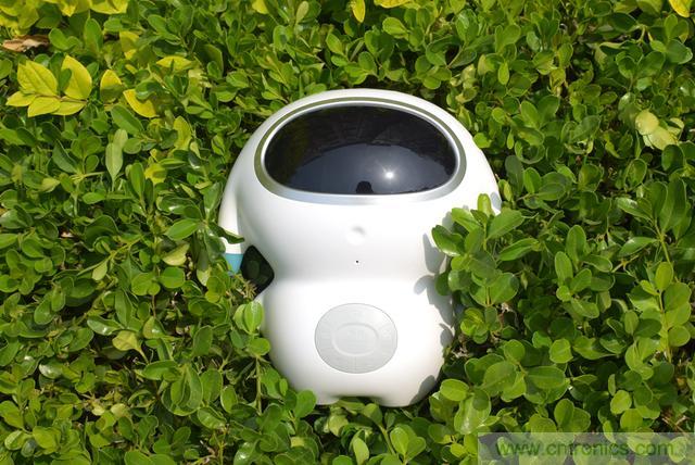 &ldquo;爸爸再不陪我，我就長大了&rdquo;&mdash;&mdash;小騰機器人