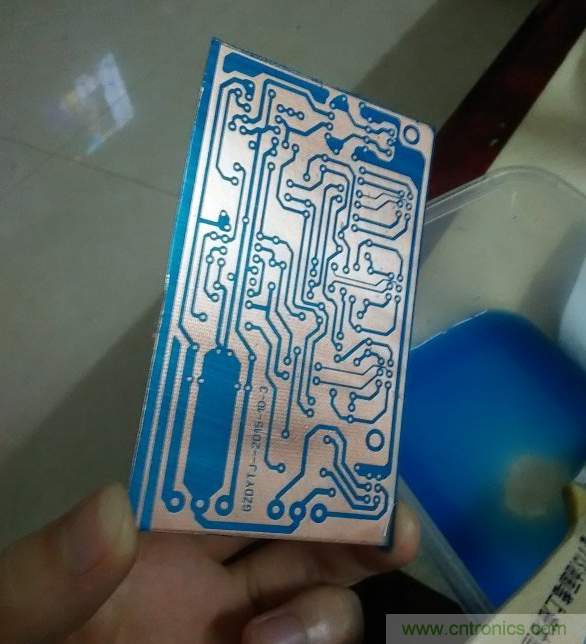 嘗試了四次PCB制作， 最后一發(fā)算是成功了