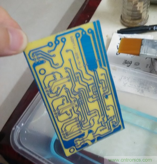 嘗試了四次PCB制作， 最后一發(fā)算是成功了