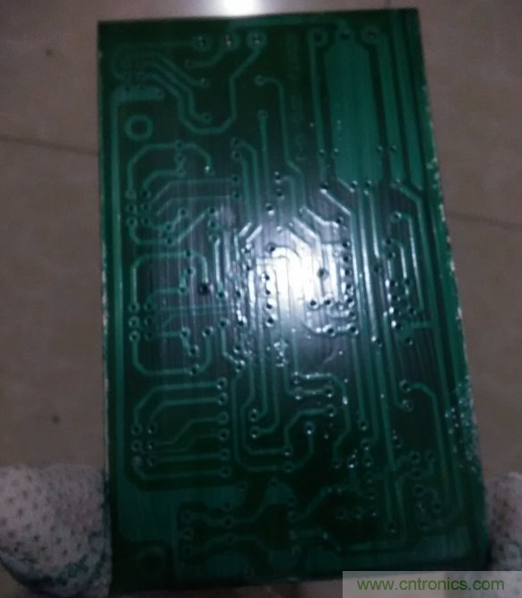 嘗試了四次PCB制作， 最后一發(fā)算是成功了