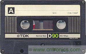 藝術(shù)源于生活，用生活中的物件也能制作磁流體