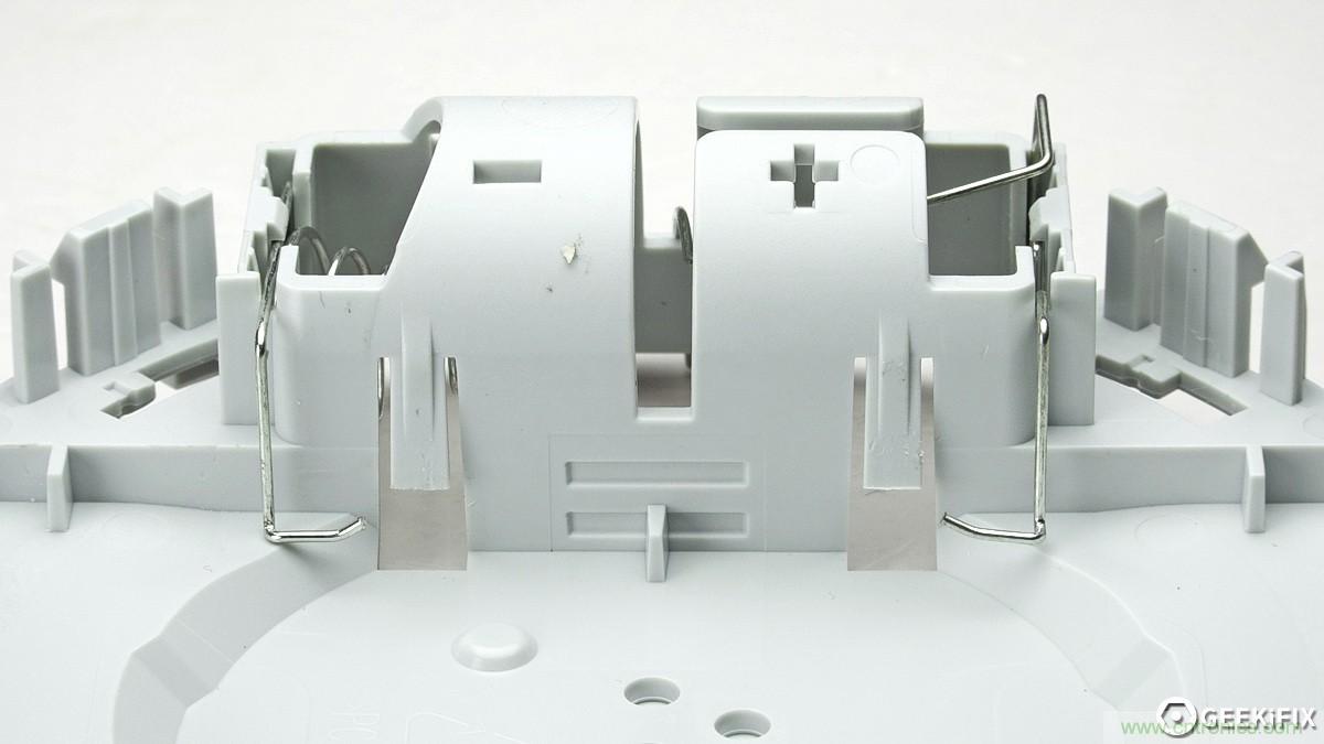 小米煙霧報警器拆解：一顆電池可用五年是如何做到的？