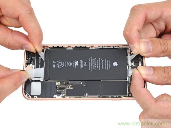 iPhone 8首拆：無線充電版本的iPhone 7？