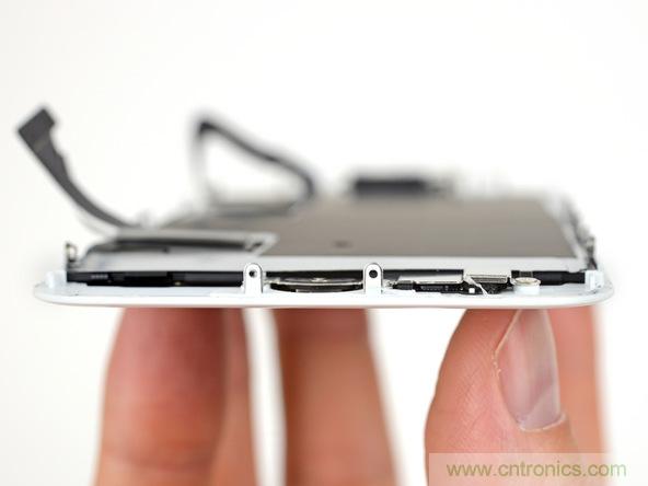 iPhone 8首拆：無線充電版本的iPhone 7？