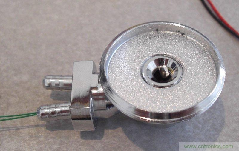 DIY萬(wàn)圣節(jié)道具：讓心跳出來(lái)！