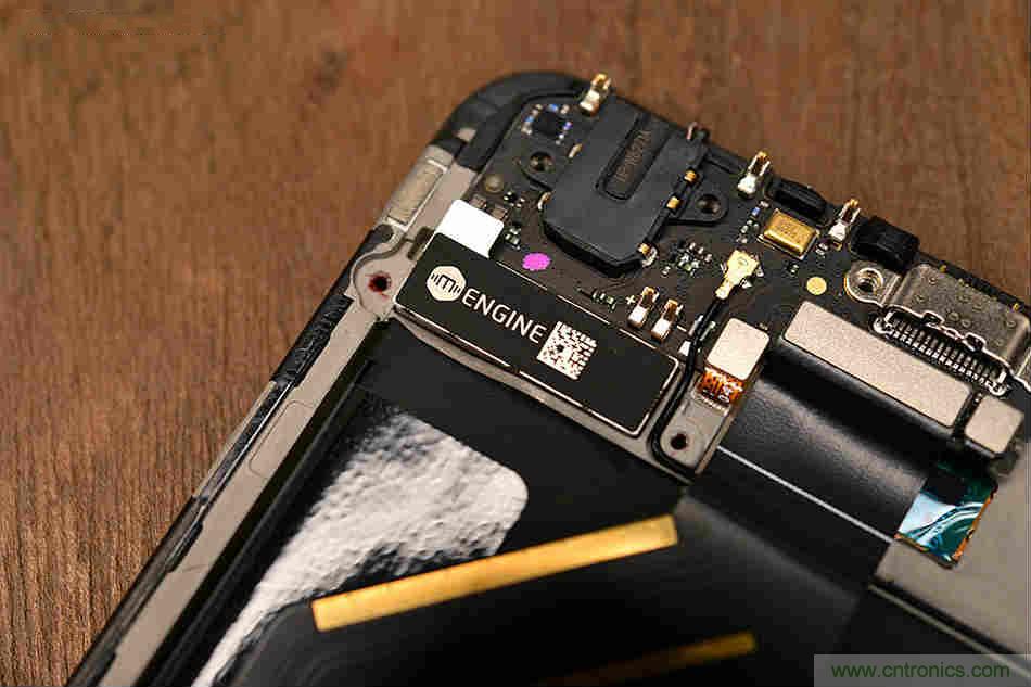 拆解魅族15 Plus：玩轉(zhuǎn)了新概念，但其工藝究竟如何？