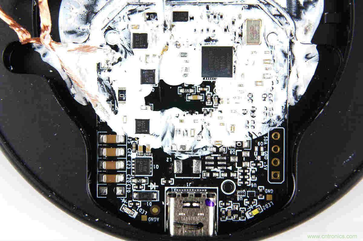 拆解對(duì)比：系出同門，小米、紫米無(wú)線充電器的差別有多大？