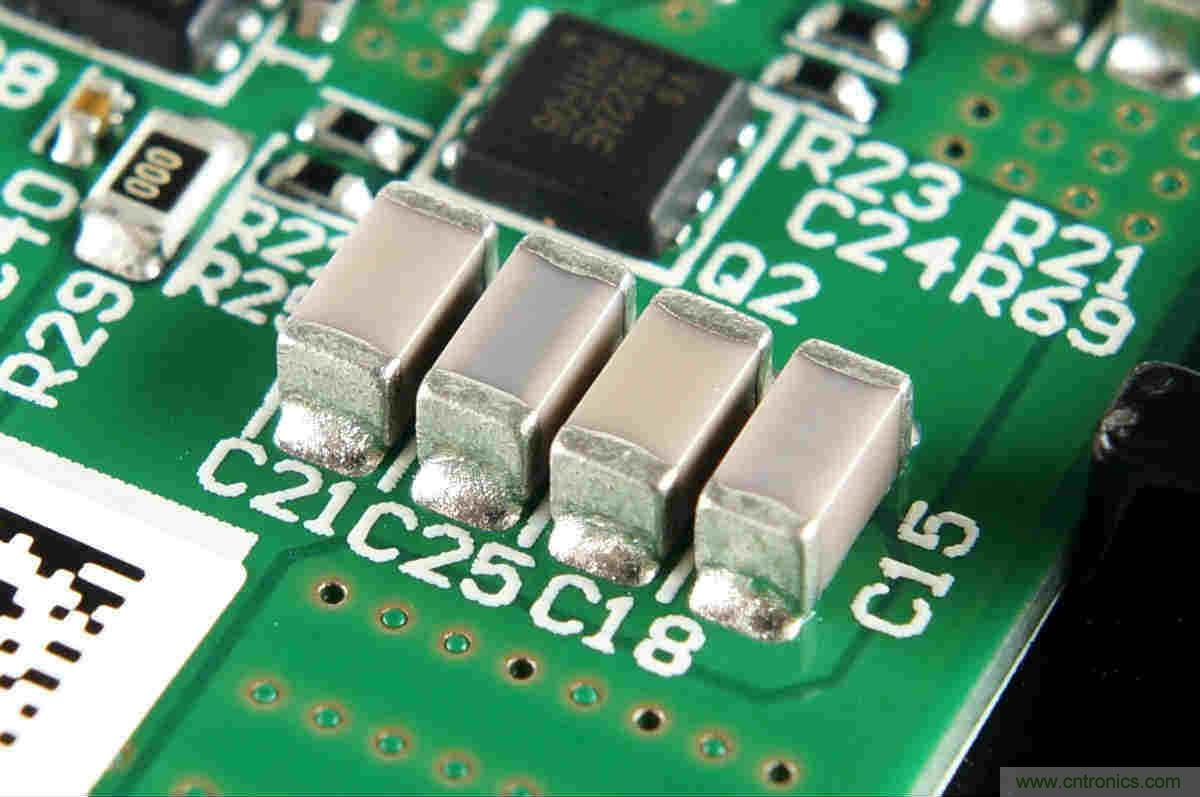 拆解對(duì)比：系出同門，小米、紫米無(wú)線充電器的差別有多大？