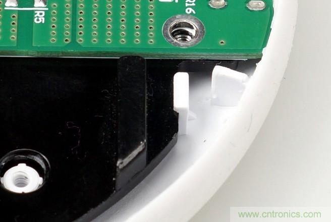 拆解對(duì)比：系出同門，小米、紫米無(wú)線充電器的差別有多大？