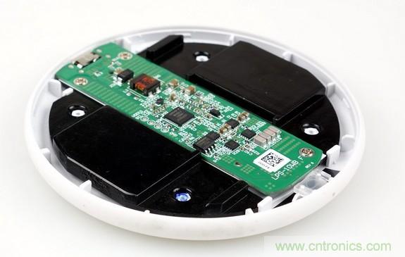 拆解對(duì)比：系出同門，小米、紫米無(wú)線充電器的差別有多大？