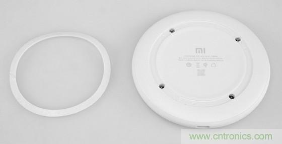 拆解對(duì)比：系出同門，小米、紫米無(wú)線充電器的差別有多大？