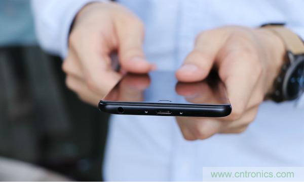 魅族M15拆解：做工精致，壓感Home鍵采用中國(guó)芯