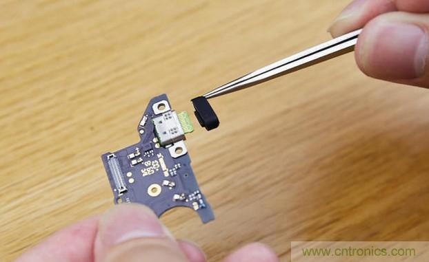 拆解黑鯊手機：多級直觸一體式液冷系統(tǒng)有什么門道？