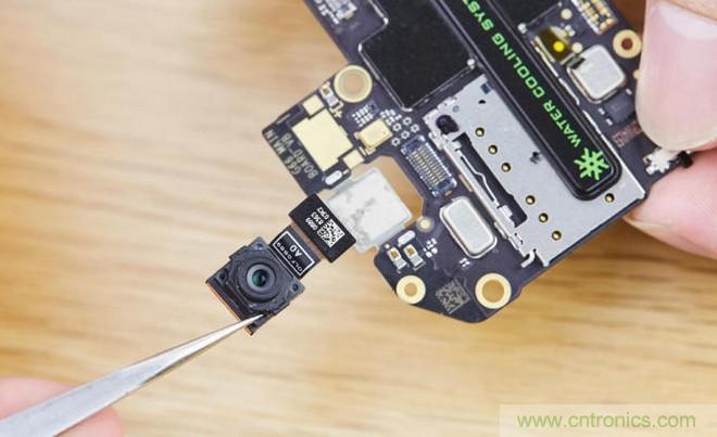 拆解黑鯊手機：多級直觸一體式液冷系統(tǒng)有什么門道？