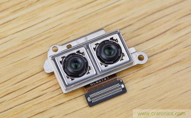 拆解黑鯊手機：多級直觸一體式液冷系統(tǒng)有什么門道？