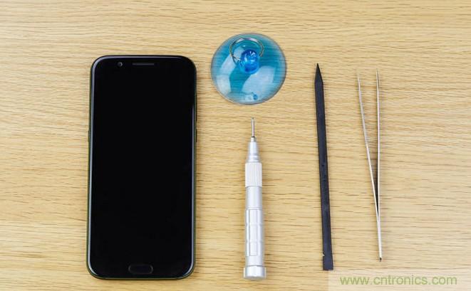 拆解黑鯊手機：多級直觸一體式液冷系統(tǒng)有什么門道？