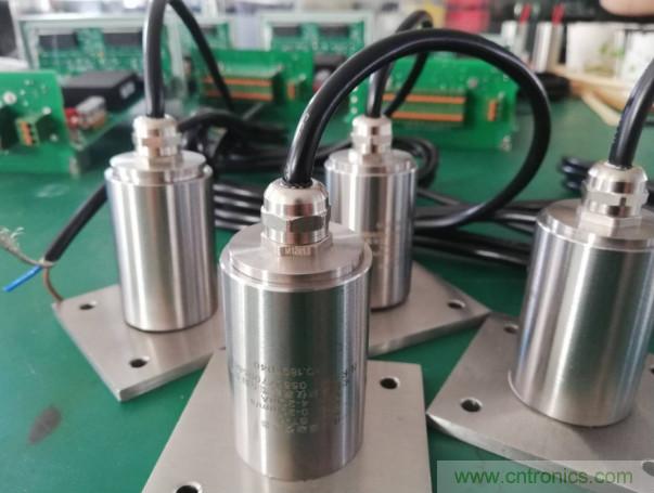 振動傳感器的分類方式，選擇的依據是什么？