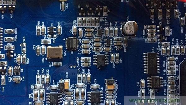 如何&ldquo;布局&rdquo;電路上的貼片電容才會降低寄生電感？