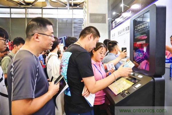 明年再見！&ldquo;WAIE 2019第四屆上海國際人工智能展覽會暨人工智能產(chǎn)業(yè)大會&rdquo;完美落幕！