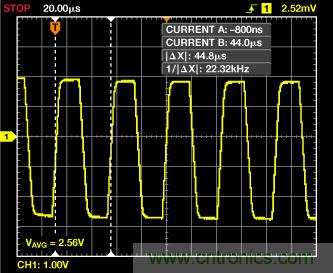 ADuC7026提供可編程電壓，用于評估多電源系統(tǒng)