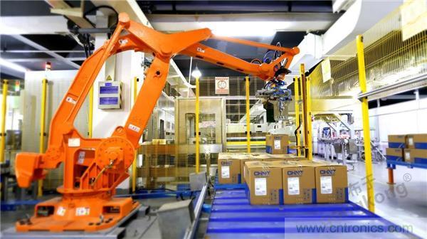 正泰昆侖 | 續(xù)寫榮耀，領(lǐng)馭未來