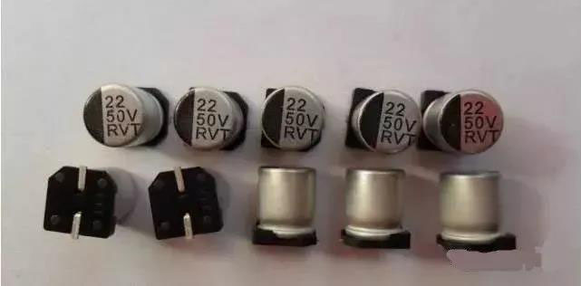 為什么鋁電解電容不能承受反向電壓？