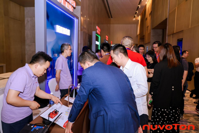 新唐科技以AI、新能源、汽車電子新品引領(lǐng)行業(yè)未來，巡回發(fā)布會完美收官！