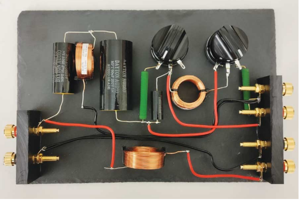 DSP入局：模擬與數(shù)字音頻分頻器設(shè)計(jì)的大比拼！