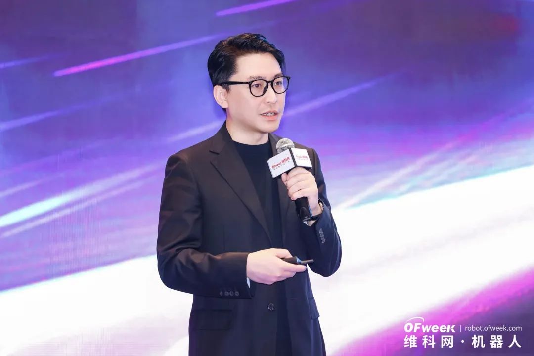 大咖齊聚，智啟新篇 | OFweek 2025（第十四屆）中國(guó)機(jī)器人產(chǎn)業(yè)大會(huì)圓滿收官！